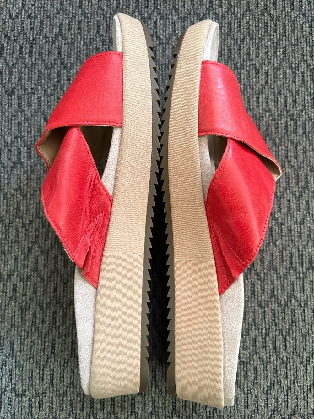 NWOB Vionic Hayden Sandals Slides in Cherry Red Leather Women’s 11 - Picture 6 of 13